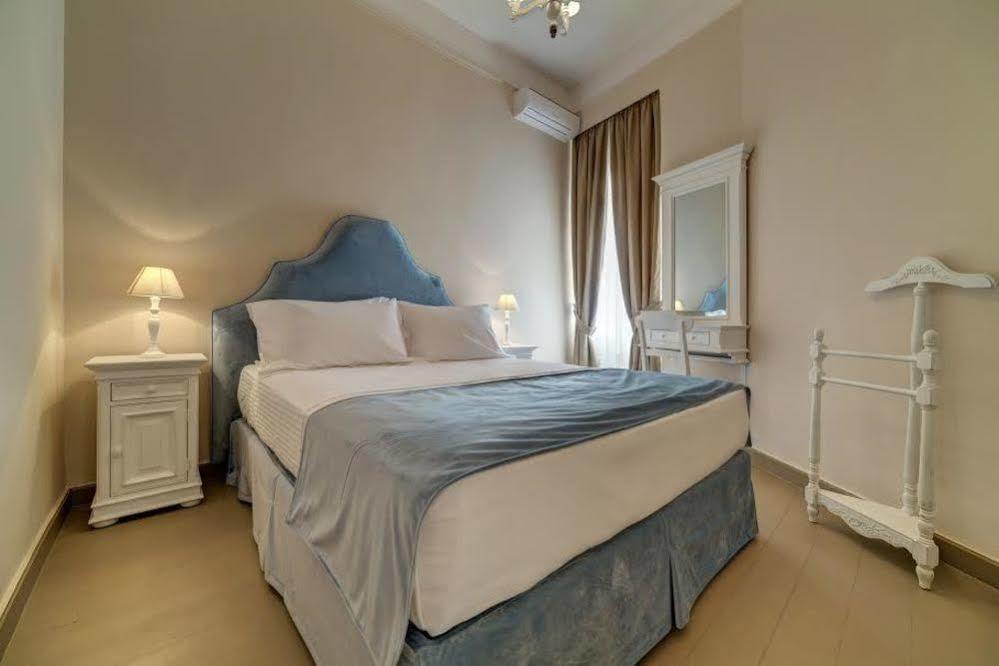 Home & Art Suites Атина Екстериор снимка
