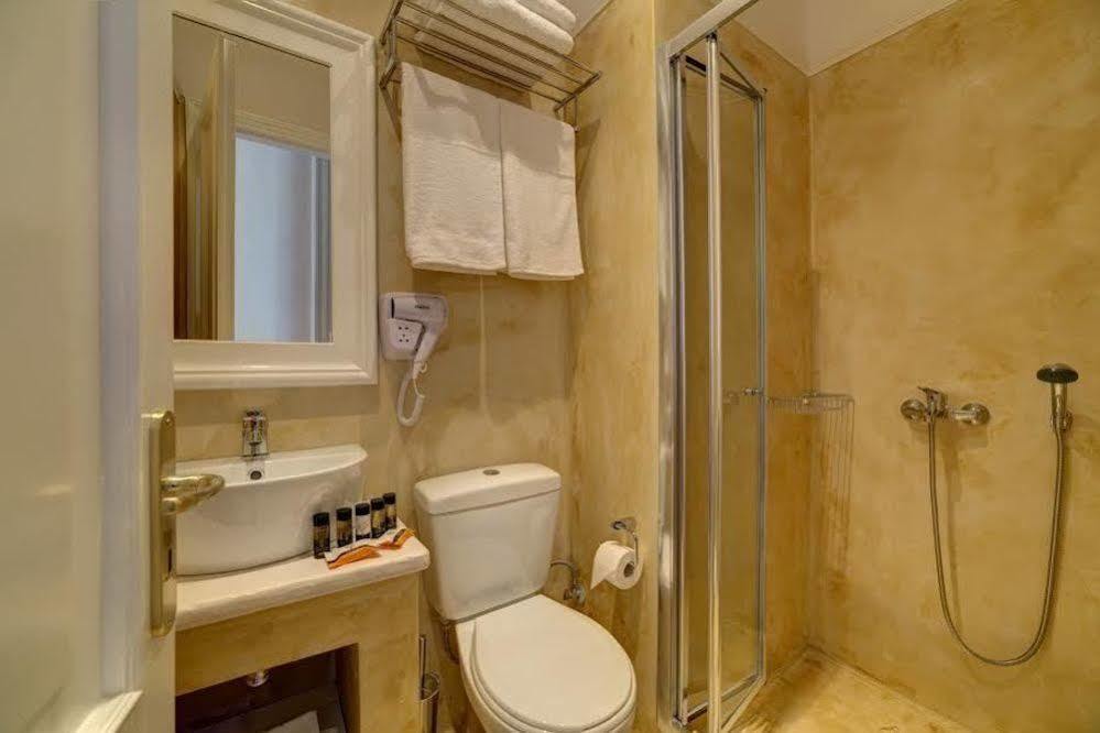Home & Art Suites Атина Екстериор снимка